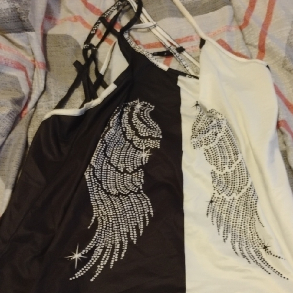 Black and White Wing Design Tank Top